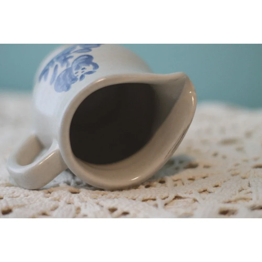 Pfaltzgraff Stoneware Small Pitcher Creamer Yorktowne Blue Ceramic Spout Handle